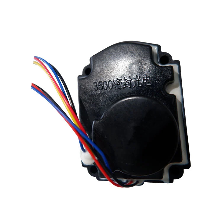 Actuator de control al unghiului apometrului inteligent